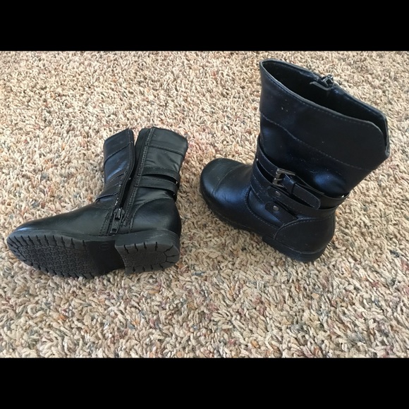 Boots - Picture 2 of 3